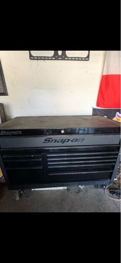 Snap-on KRA2422 55” 10-Drawer Classic Series Roll Cab – Black High Gloss