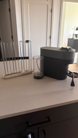 Nespresso Vertuo Pop+ Coffee Machine w/ Pod Holder — Great Condition