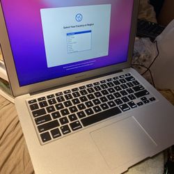 Apple MacBook Air  13" 2017 Core i5,  8GB RAM 128GB SSD Monterey/ firm price $169