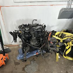 2010-2015 Toyota prius engine and transmission for sale. 136k mileage  