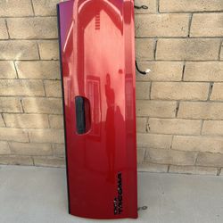 2013. Toyota Tacoma.  Tail Gate.   