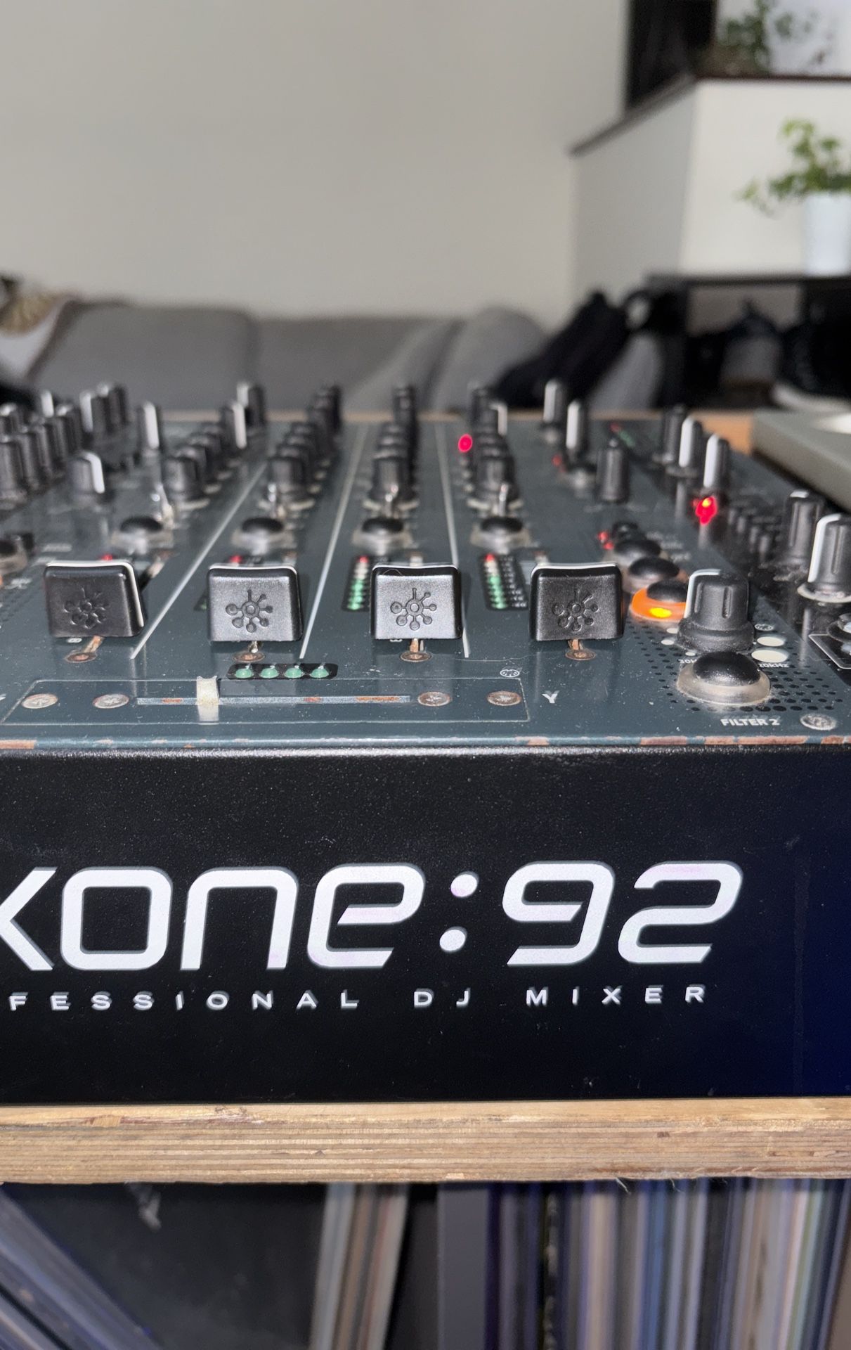 Xone 92 DJ Mixer