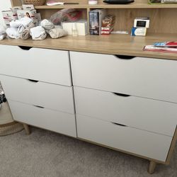 Dresser With 2 Night Stand 