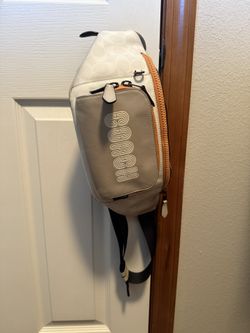 Beautiful Coach Sling Bag!