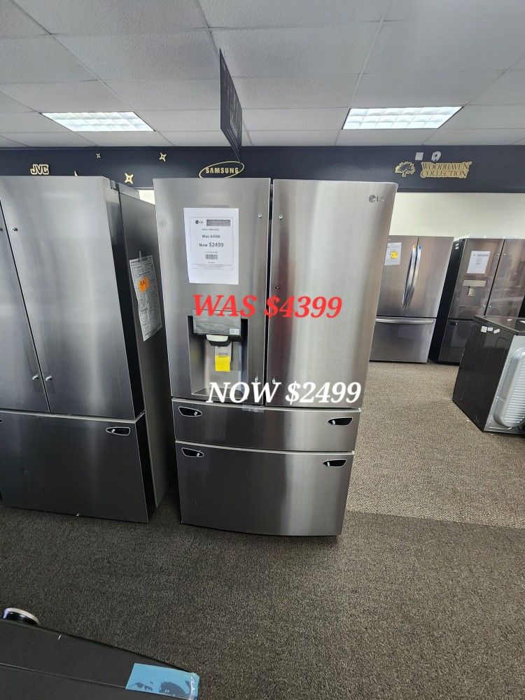 23 Cu. Ft. Smart Wifi Enabled Counter Depth Refrigerator Eith Craft Ice Maker