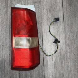 03-21 Chevy Express GMC Savana OEM Passenger Side Tail Light Passengers RH #1315