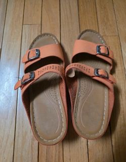 Wilmar women summer slides size 9.5(41)