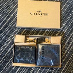 Coach 3 in 1 wallet set