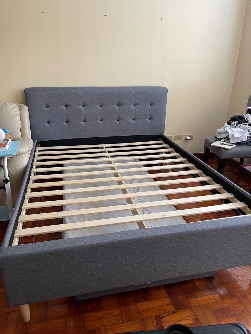 Full Size Set Come Pick Up Comes With Mattress for Sale in Tempe, AZ
