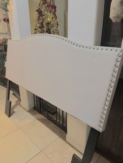 Fabric Queen Headboard With Heavy Duty Bed frame 
