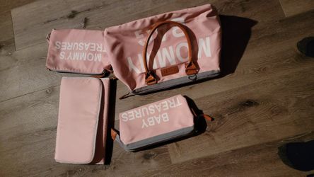 Brand New Never Used 4 Piece Baby Mommy Diaper  Bags