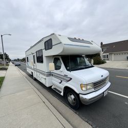 1996 28ft Ford E350 Shasta C Class 23kmiles