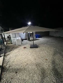 Large Outdoor Patio Umbrella with Base