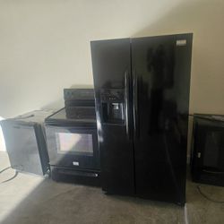 Kitchen Appliances - Matching Set - All Work  