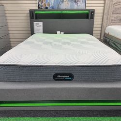 Queen Beautyrest Hybrid Mattress. 🚚WE DELIVER🚚