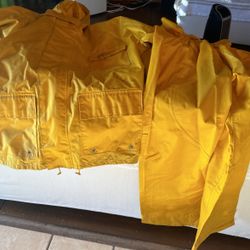 Men’s NEW REEF Size SMALL 