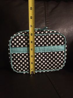 Multi-pocket cosmetic bag