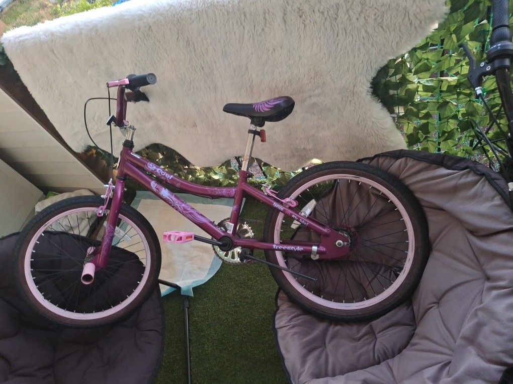 Kids Pink Bike!!!