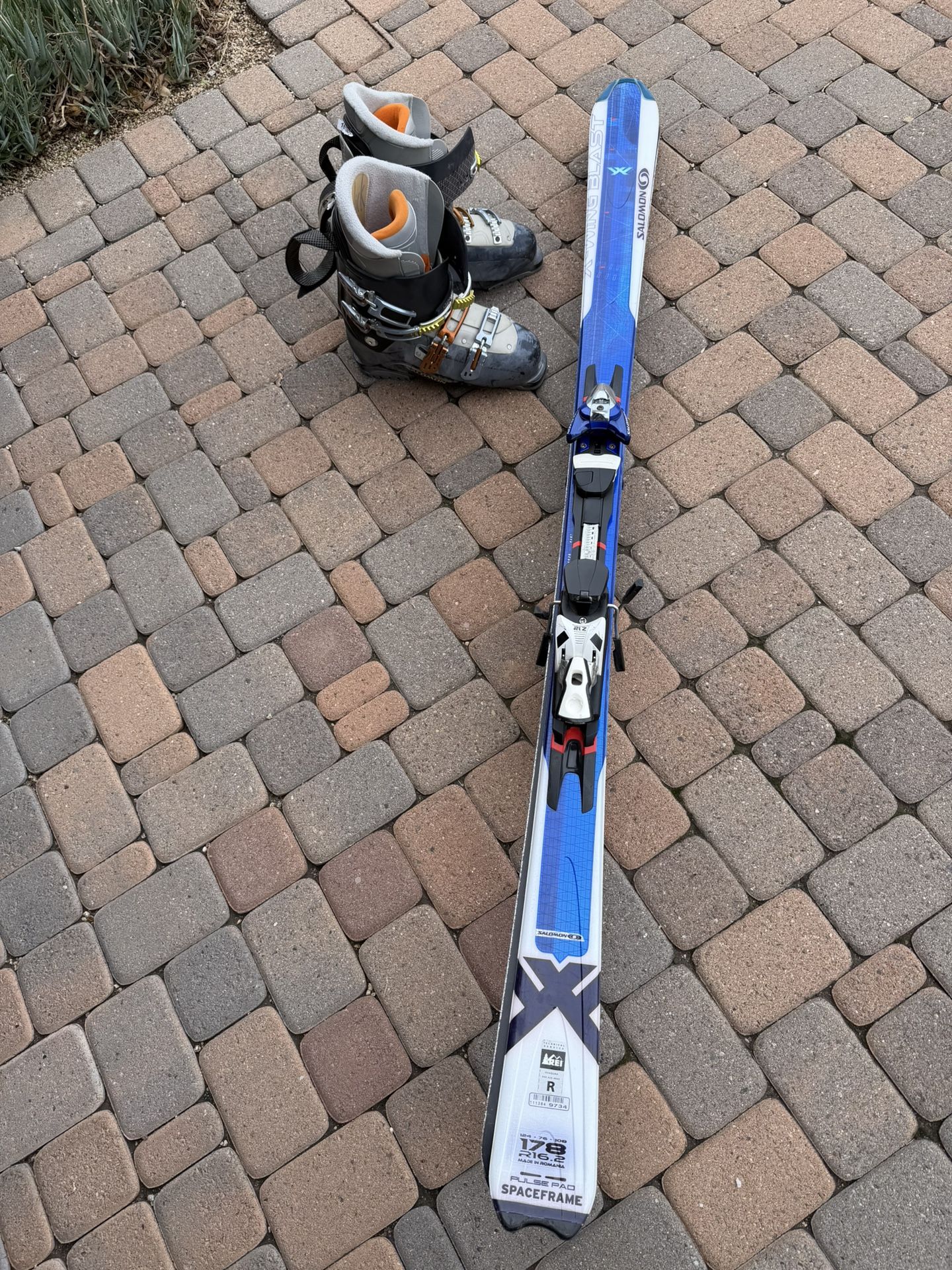 Men’s Salomon Skis, Bindings, And Boots 