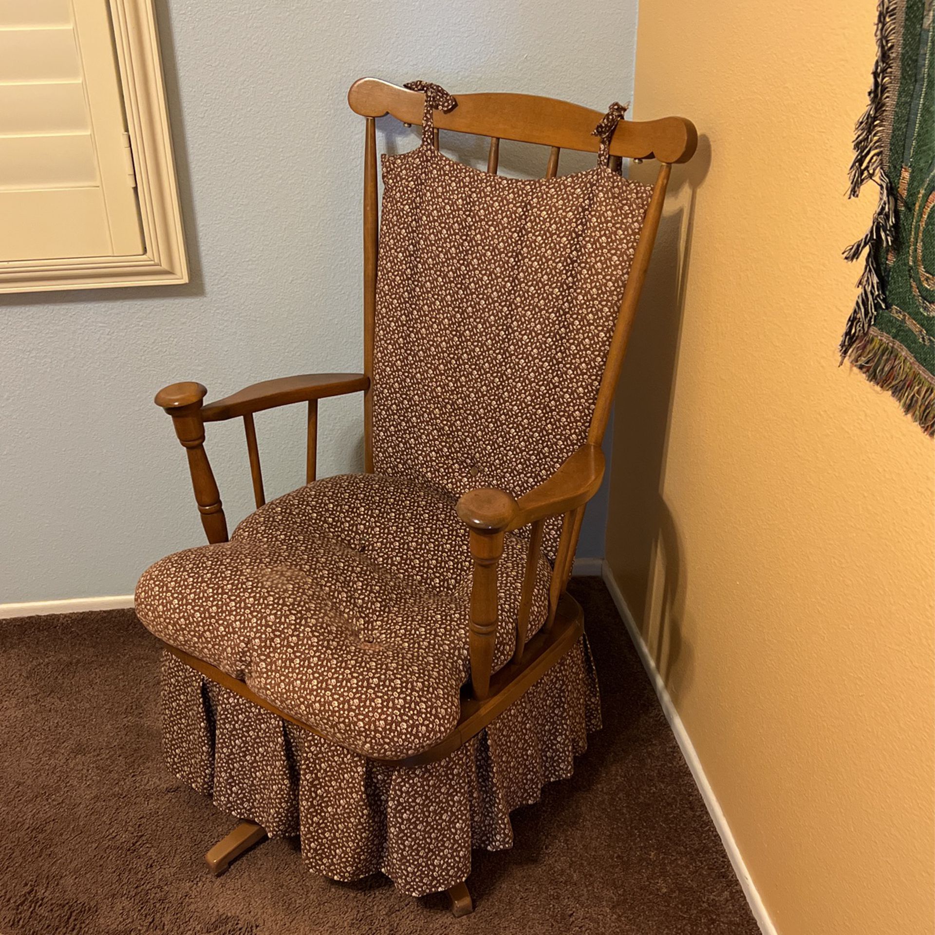 Rocking Chair Swivel 