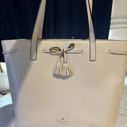 Kate Spade Cream Leather Handbag Retail $499