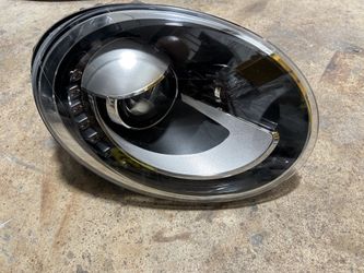 2014-19 VW Beetle Passenger Side Headlight