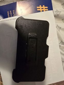 IPhone 12 Max Otter Box Clip