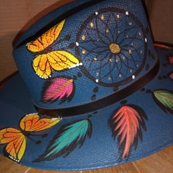 Hand painted HAT, Size LArGe. Beautiful And Vibrant Colors! 