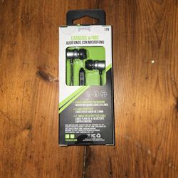 Black Headphones / Earbuds