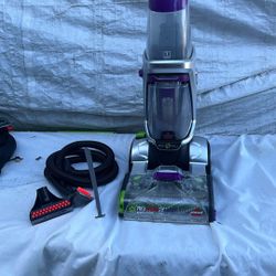 Bissell Carpet Cleaner Shampooer w/Attachments