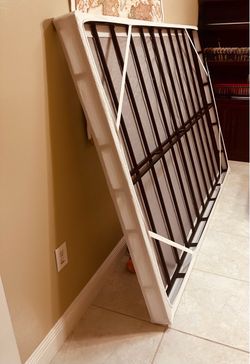 4” tall queen metal box spring