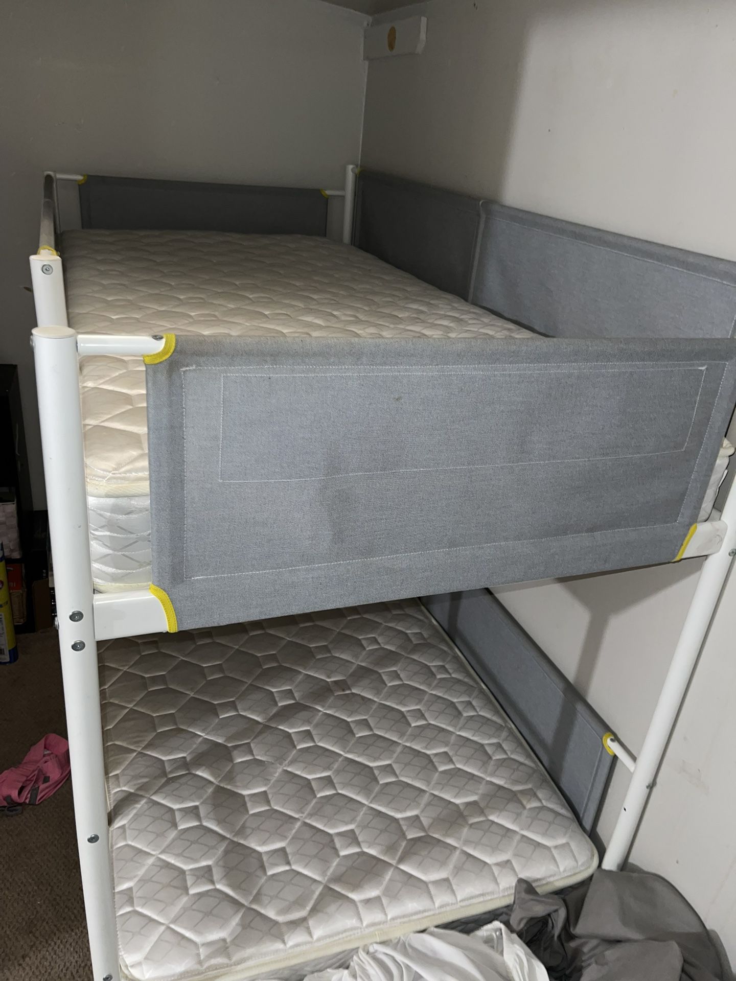 Twin Size Bunk bed 