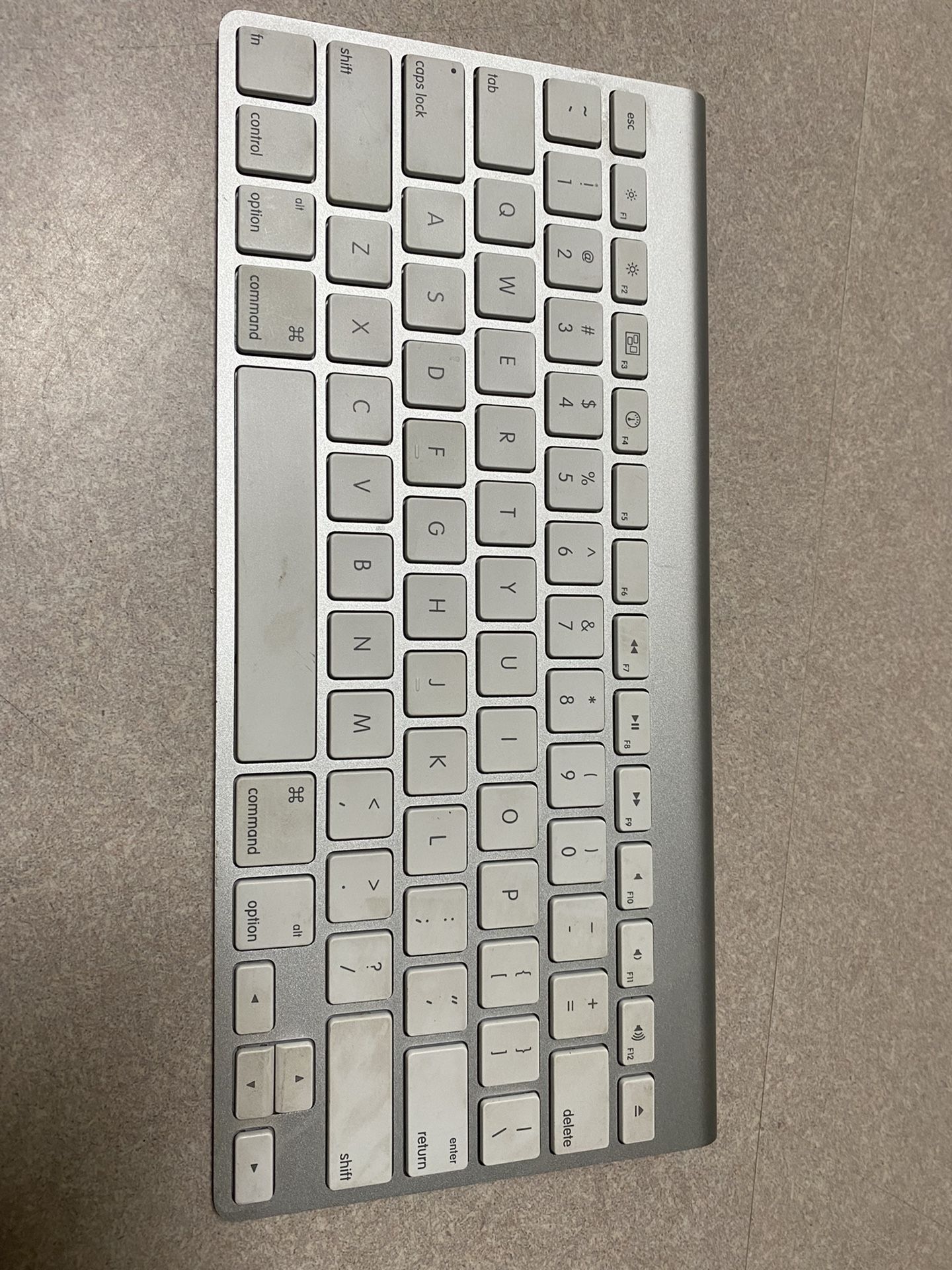 Apple Keyboard