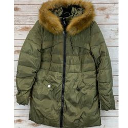 Valuker Women’s Down Winter- Size Medium - Excellent Condition