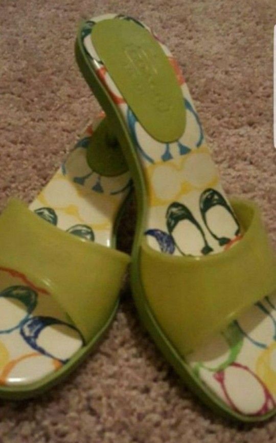 COACH Lime Green Sandals with Coach CC on insert of Bottoms of the Sandal. - Size 6