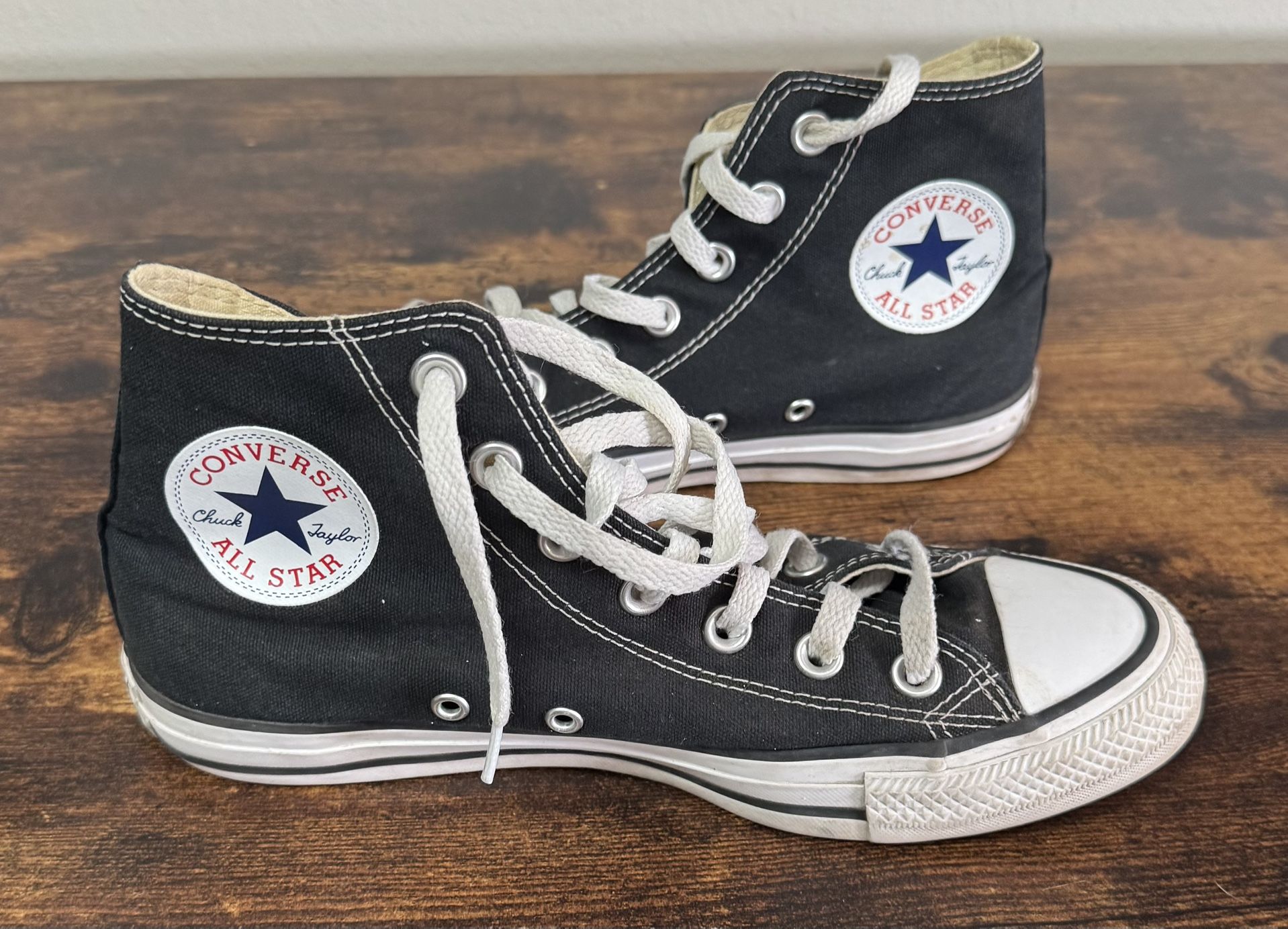 Converse Chuck Taylor All Star High size Mens 5.5 Women's 7.5 just $25 xox