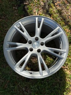 Model Y wheel 19 inch
