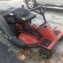 30” Cut Riding Lawnmore And Rear Bag