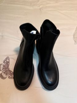 Black Leather Ankle Boots with Side Zip