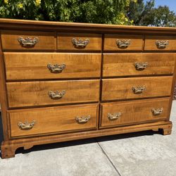 Mid Century Solid Wood 8 Drawer Dresser Chest of Drawers by Forest Furniture USA Made Great Condition