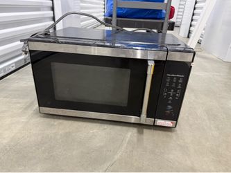 Hamilton Beach Microwave – Like New (Used Only 1 Week)