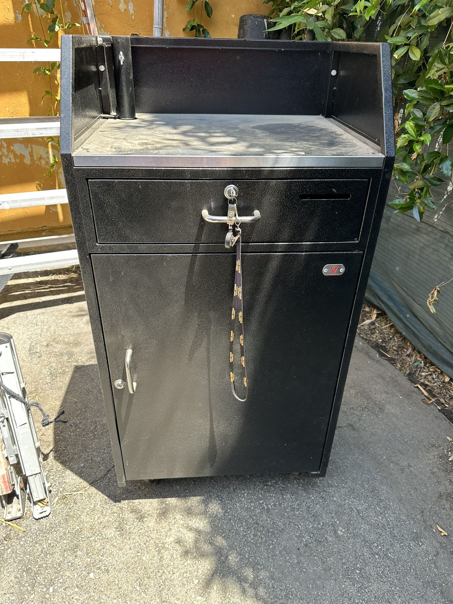 Valet Stand