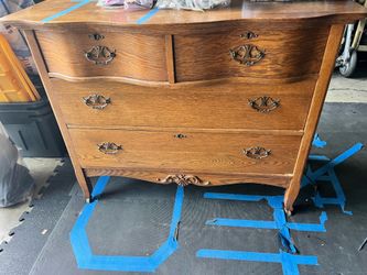 Vintage dresser