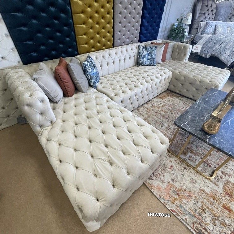 🍀🍀$40 Down Payment/ Financing Available 🍀 Coco Velvet White Double Chaise Sectional 