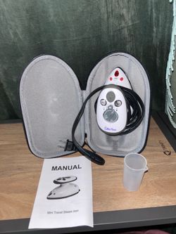 The Quilted Bear Mini Steam Iron - Lightweight Mini Travel Iron