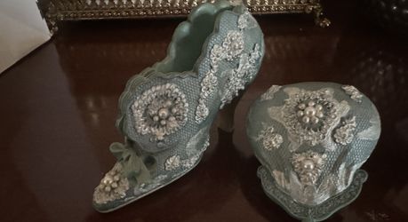 Vintage 2-Piece Room Decor