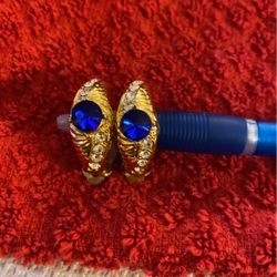 Gold Earrings With Diamonds And Blue Stone 