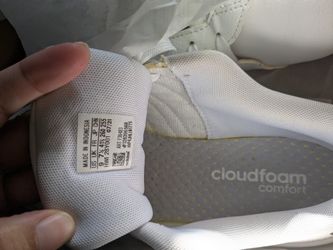 Adidas Sneakers