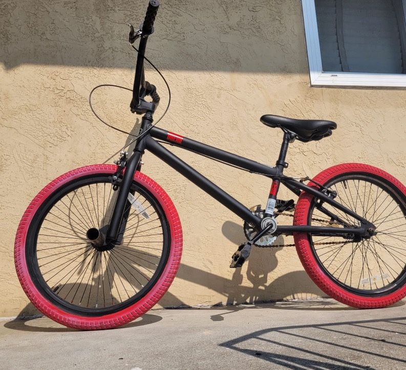 Kent Dread BMX Bike 20 Inches
