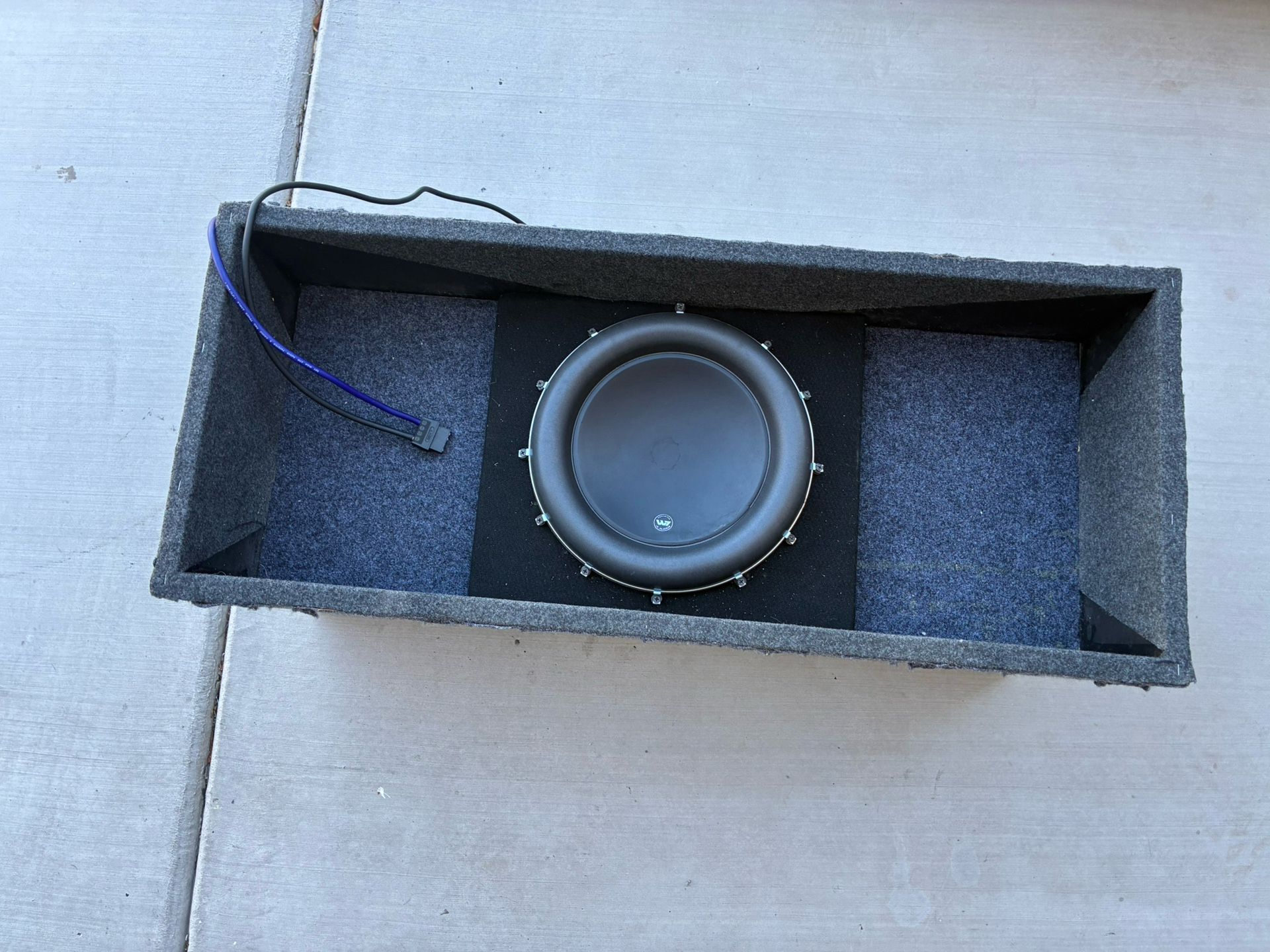 JL Audio 12w7 Costume Ported Box